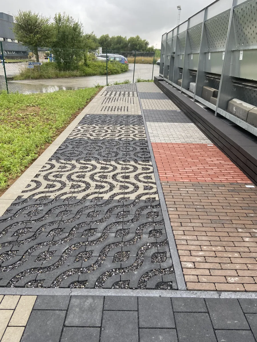 Virage 30x30x12 Black